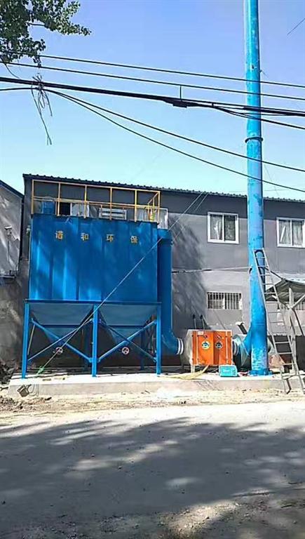 噴塑車間除塵、光氧安裝現(xiàn)場